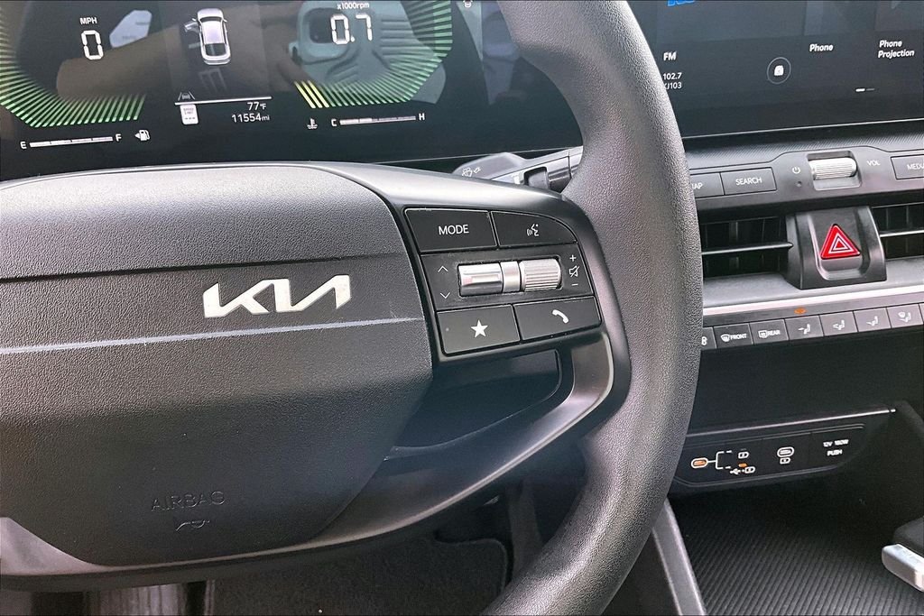 Used 2025 Black Kia LX image 21