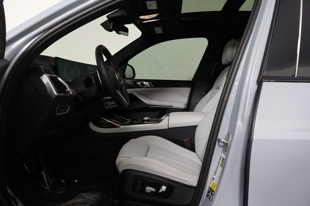 Used 2024 Gray Metallic BMW xDrive40i image 10