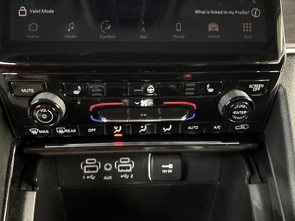Used 2023 Velvet Jeep Limited image 19