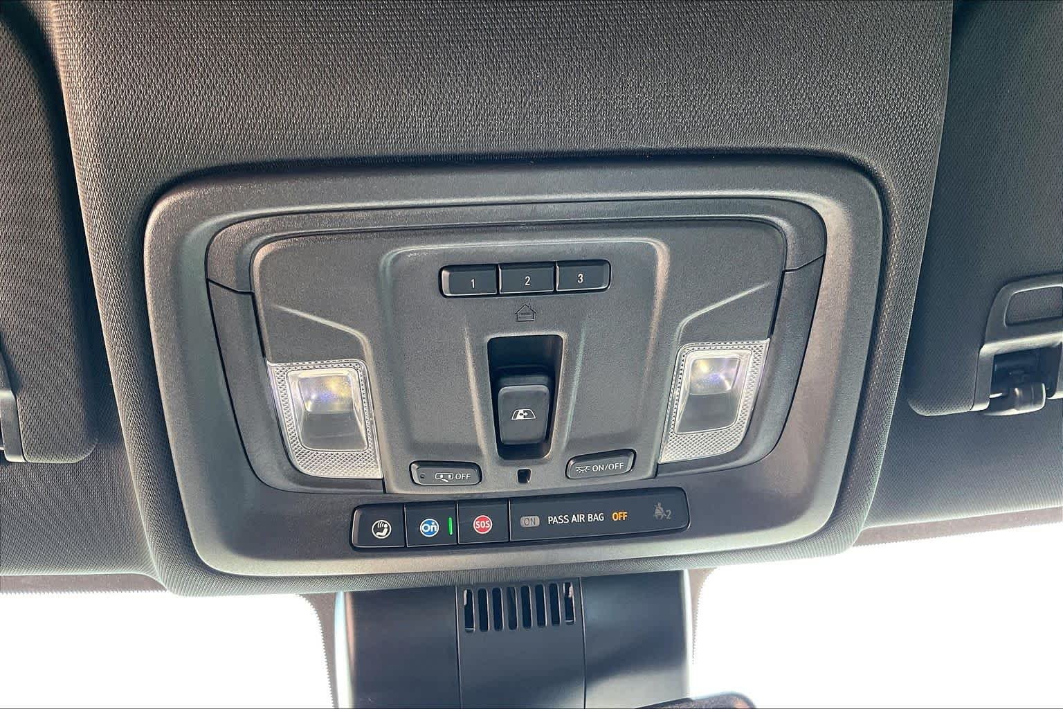 Used 2024 Onyx Black GMC AT4 image 33