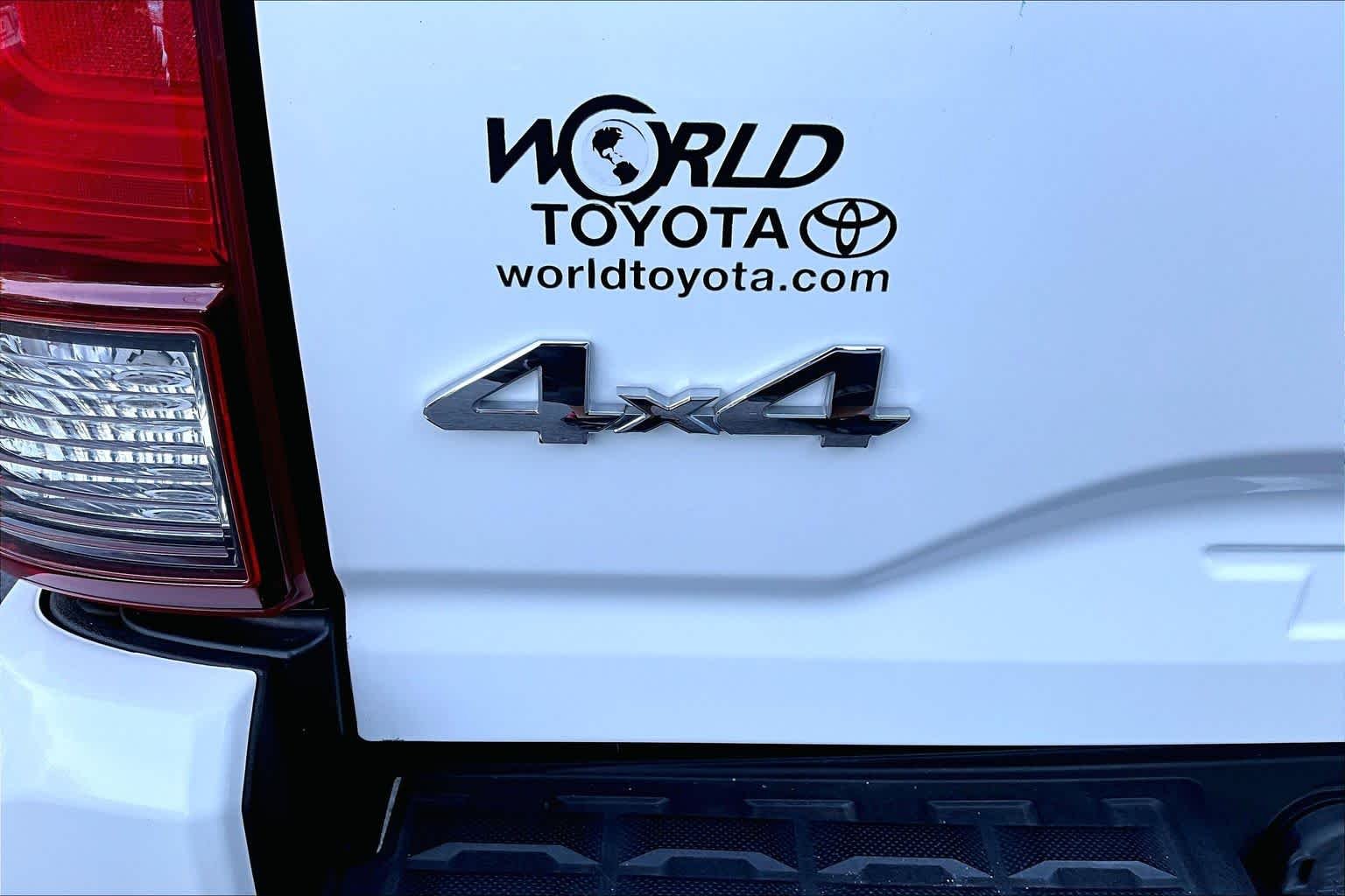 Used 2023 Ice Cap Toyota SR image 29