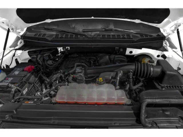 Used 2018 Oxford White Ford XLT image 13