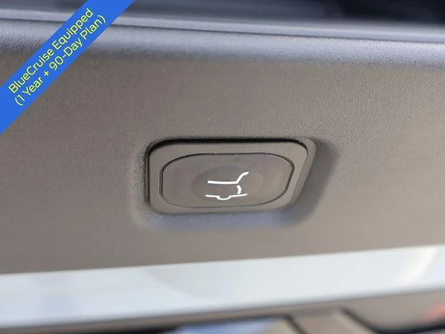 New 2027 Glacier Gray Metallic Tri-Coat Ford Platinum image 18