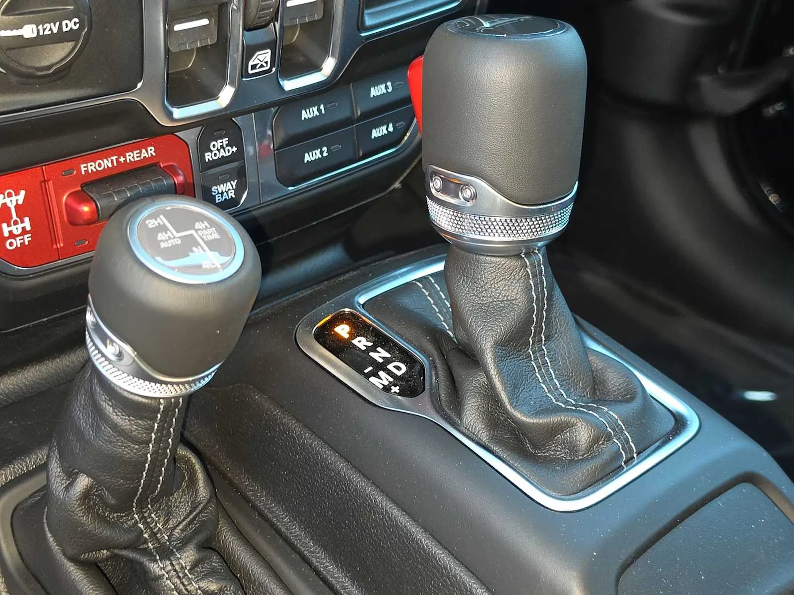 New 2026 Black Clearcoat Jeep Rubicon X image 21