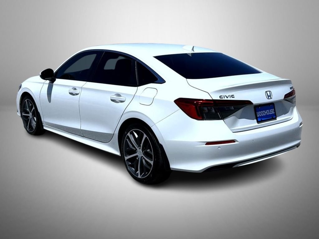 Used 2023 White Honda Touring image 7