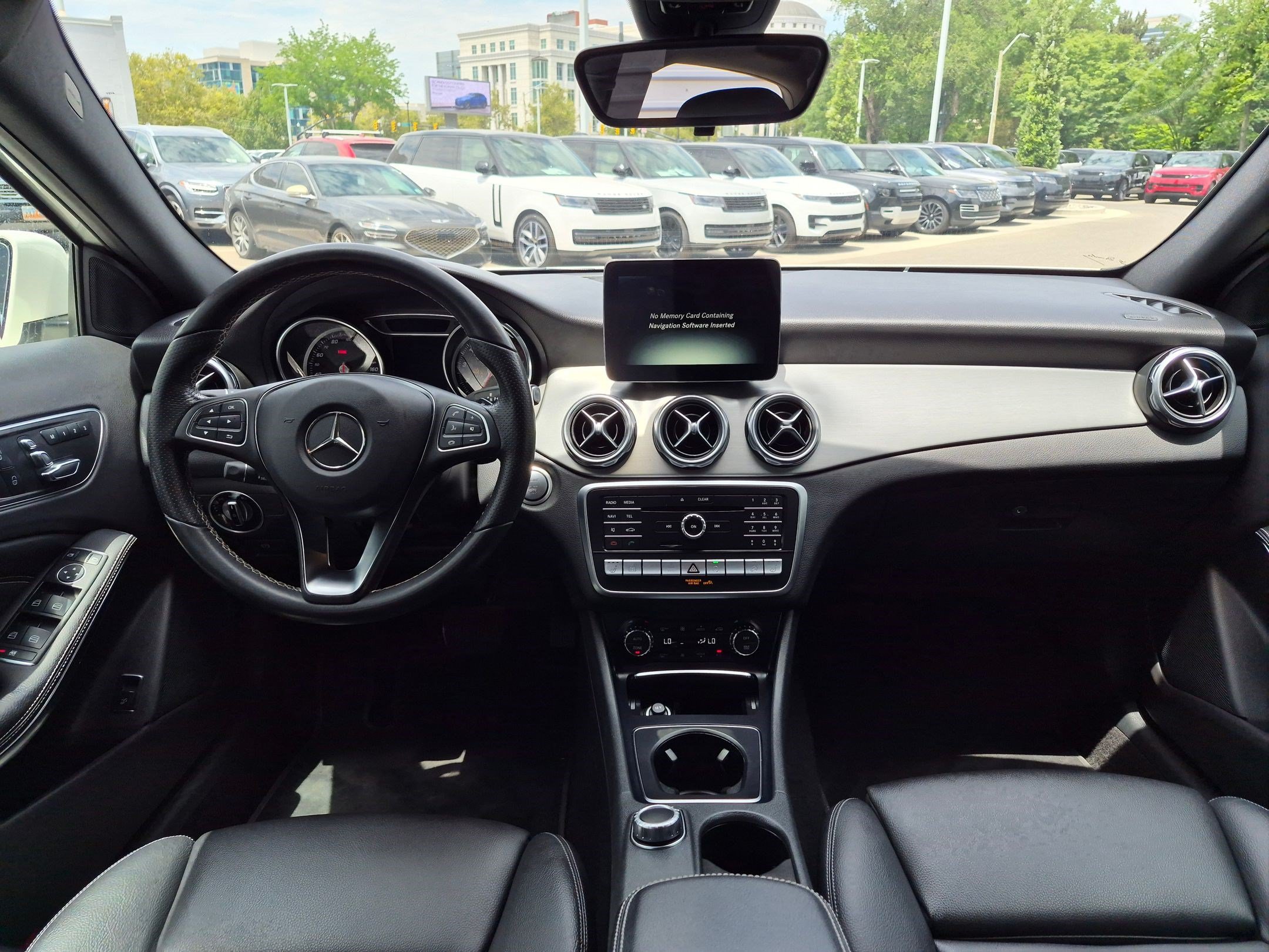Used 2018 Cirrus White Mercedes-Benz GLA 250 image 25