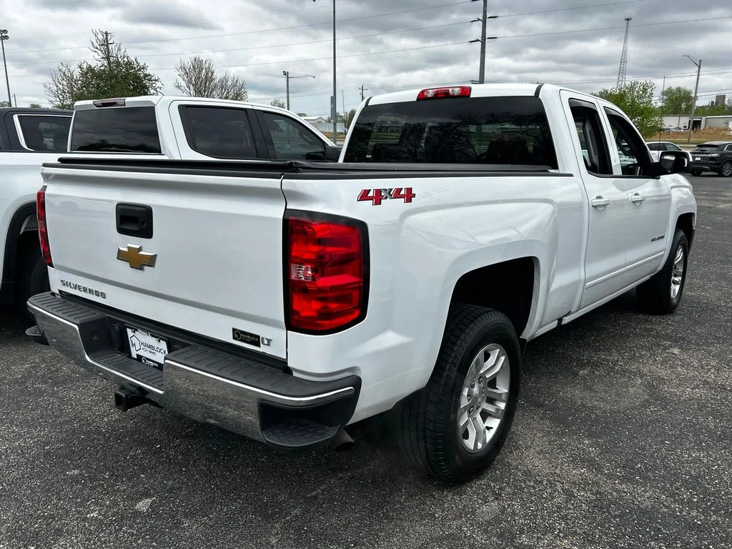 Used 2018 White Chevrolet LT image 7