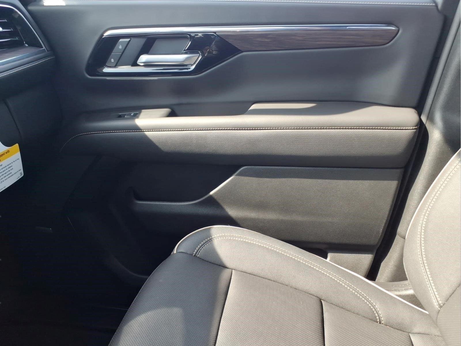 2026 Chevrolet Tahoe Premier - Photo 28