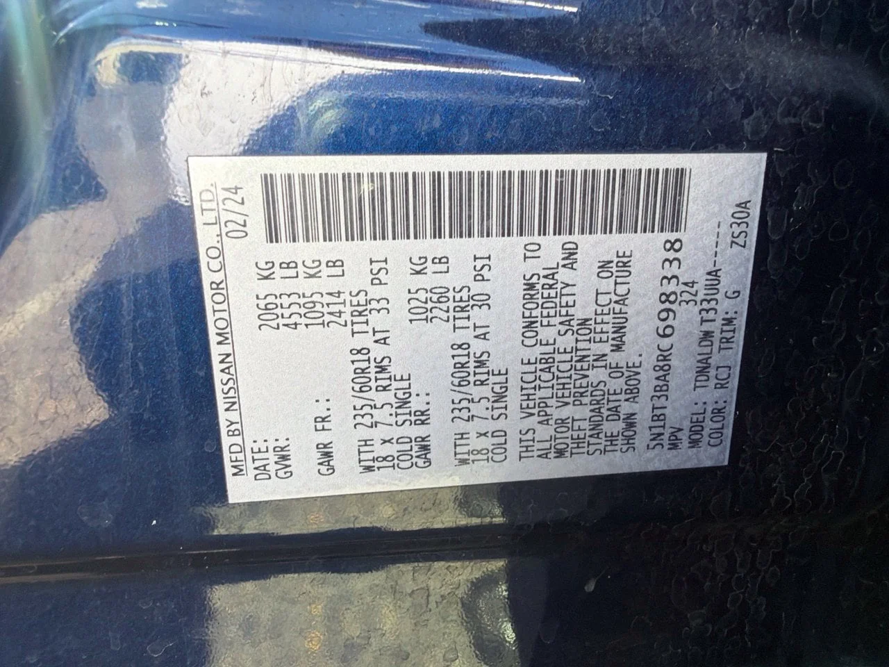 Used 2024 Deep Ocean Blue Pearl Nissan SV image 8