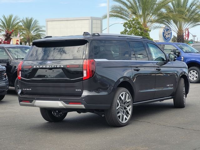 New 2025 Gray Ford Platinum image 4