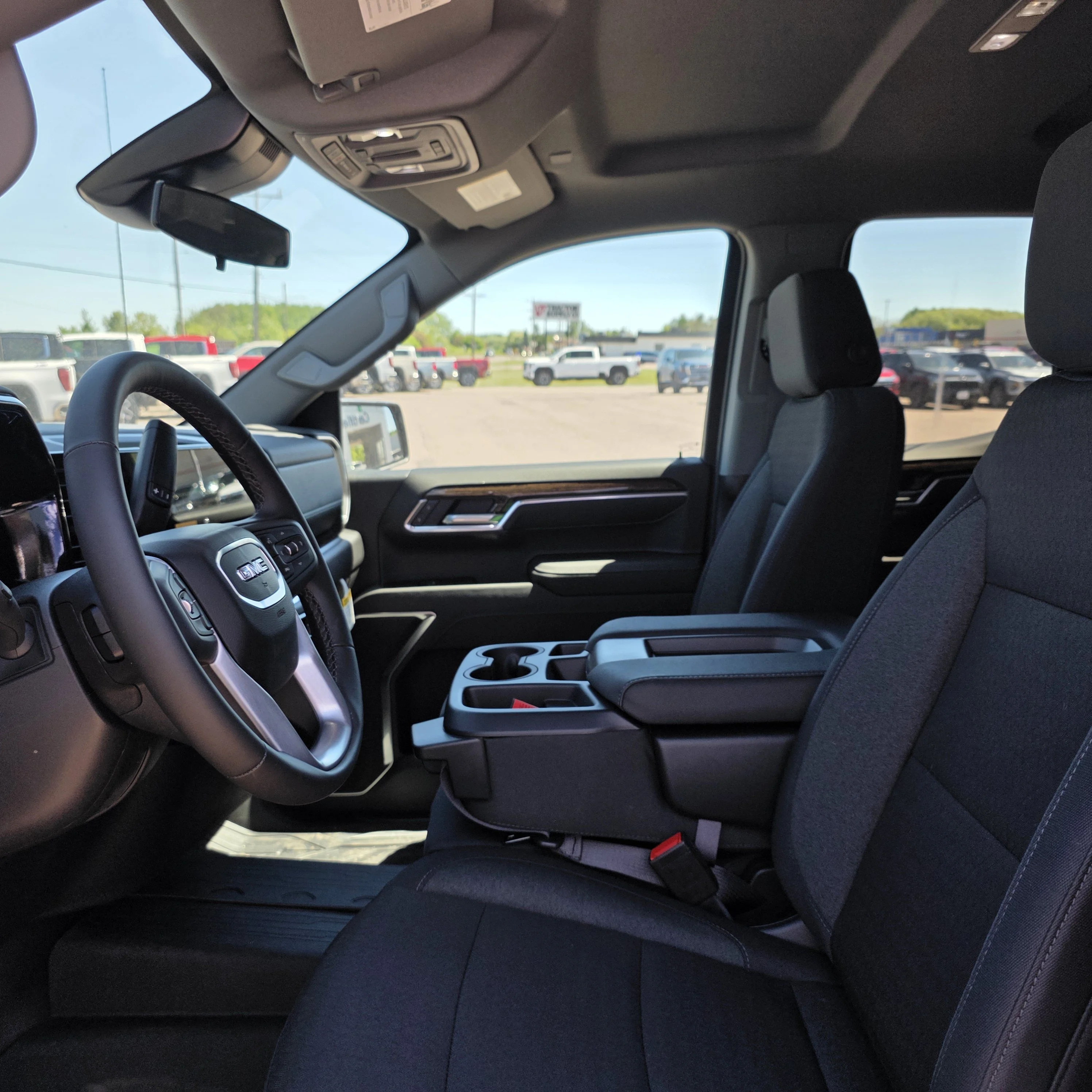 2026 GMC Sierra 1500 SLE - Photo 8