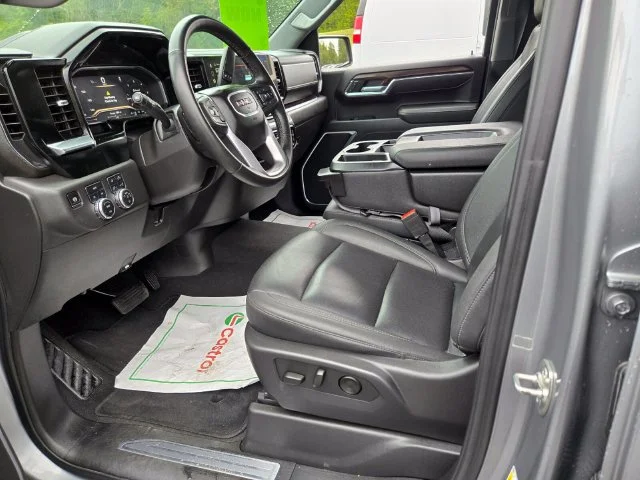 Used 2025 Sterling Metallic GMC SLT image 10