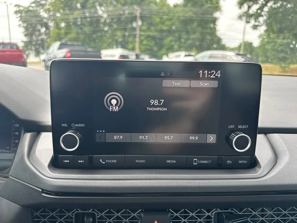 Used 2025 Gray Honda LX image 17