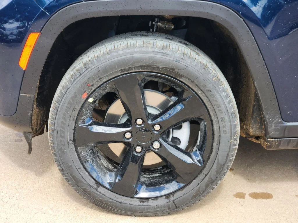 New 2026 Fathom Blue Pearlcoat Jeep Limited image 7