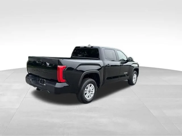 New 2026 Midnight Black Met Toyota SR5 image 5