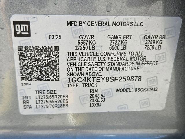 Used 2025 Sterling Gray Metallic Chevrolet LT image 34