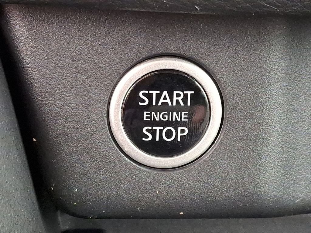 Used 2023 Black Nissan SL image 23