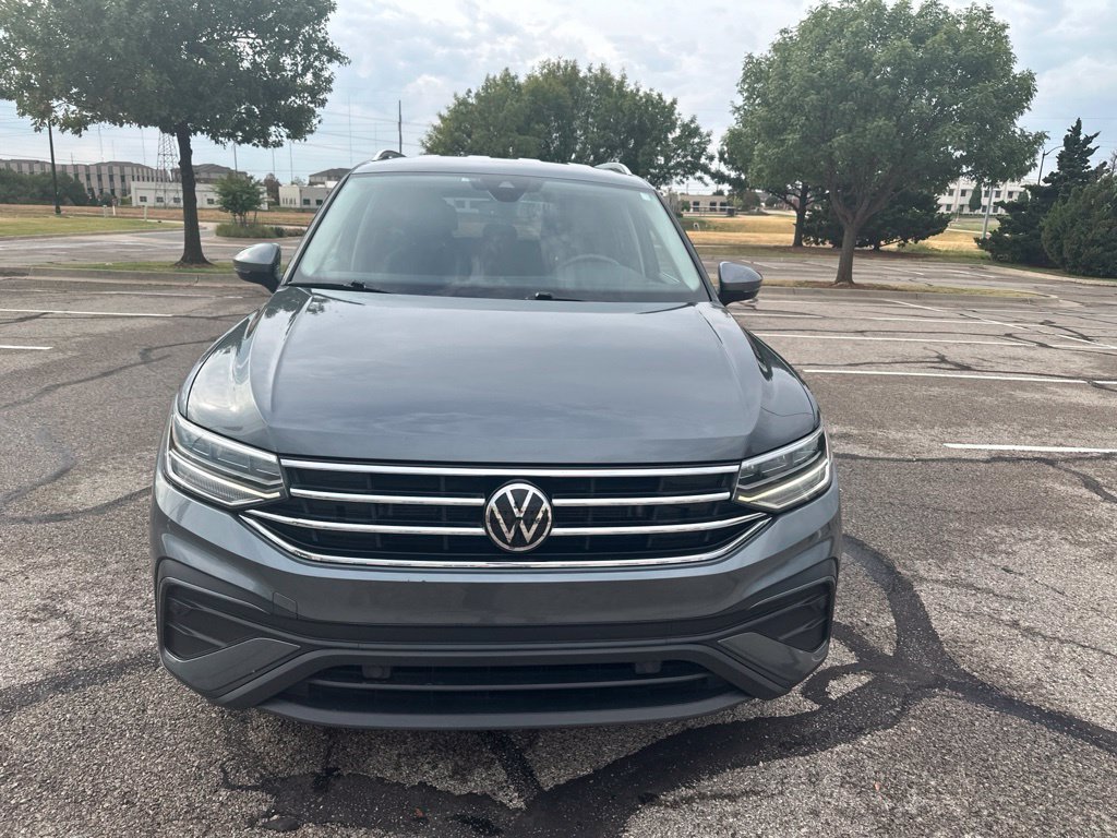 Used 2022 Gray Volkswagen 2.0T SE image 2