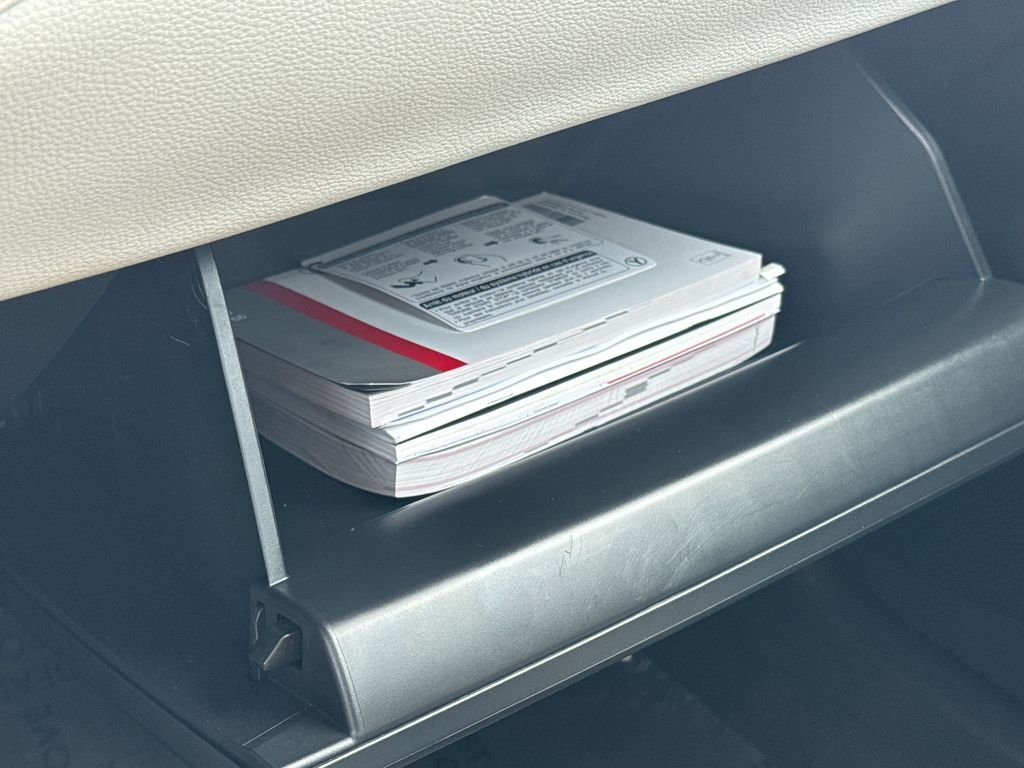 Used 2023 Off-white Toyota LE image 31