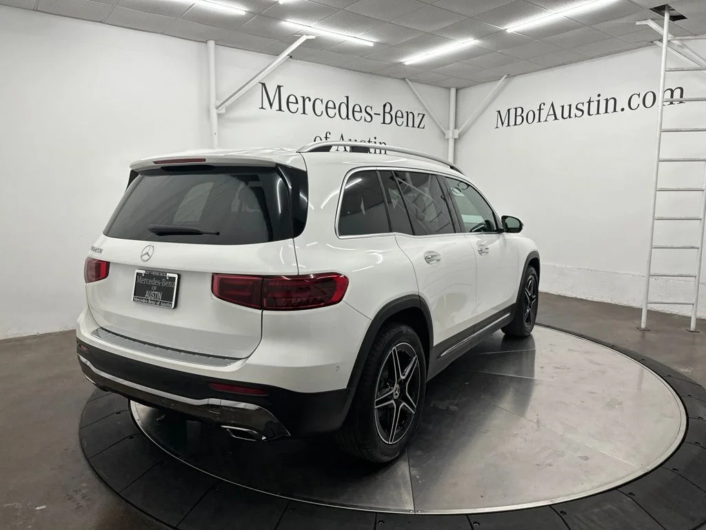 New 2026 White Mercedes-Benz GLB 250 image 7