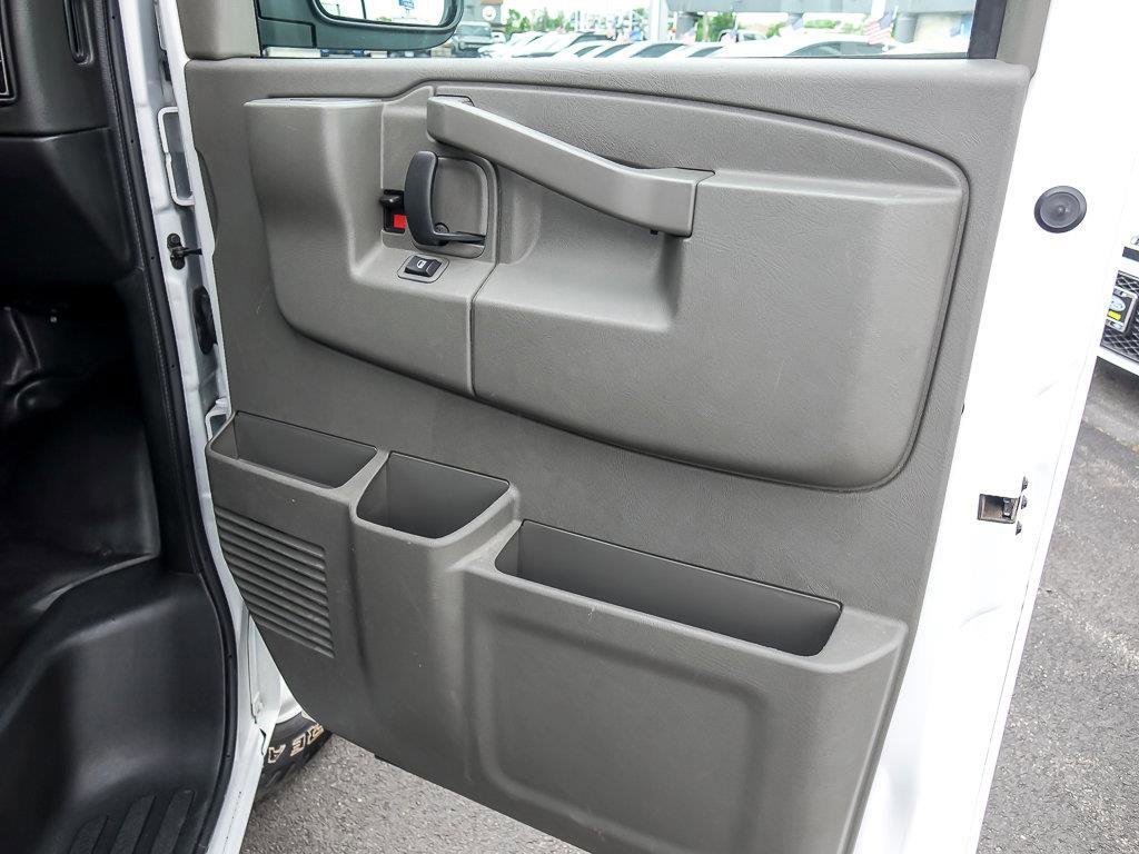 Used 2024 Summit White Chevrolet Work Van image 26
