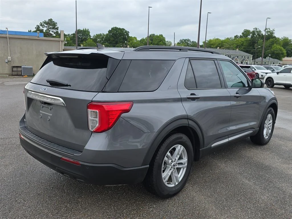 Used 2022 Carbonized Gray Ford XLT image 3