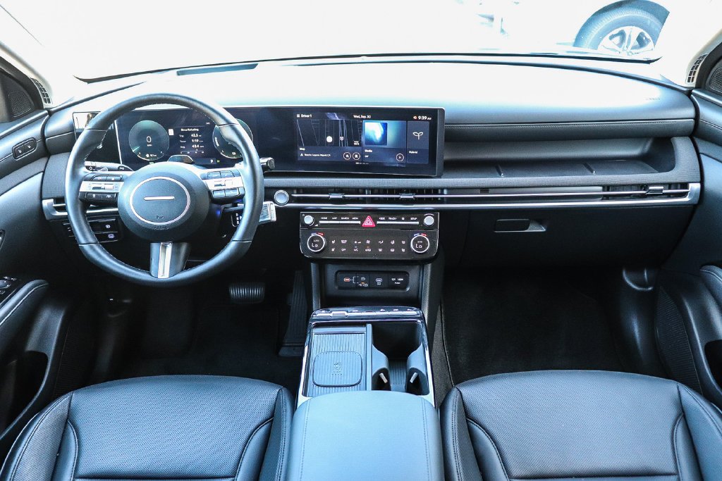 2025 Hyundai Tucson Limited - Photo 12