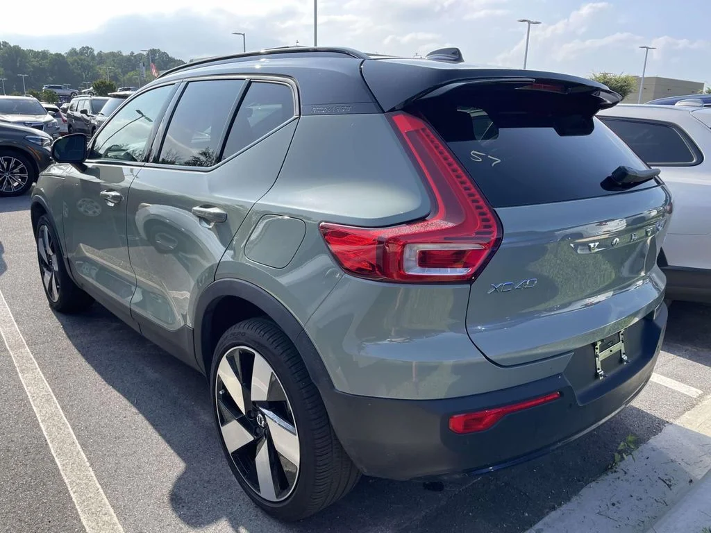 Used 2023 Sage Green Metallic Volvo Ultimate image 3