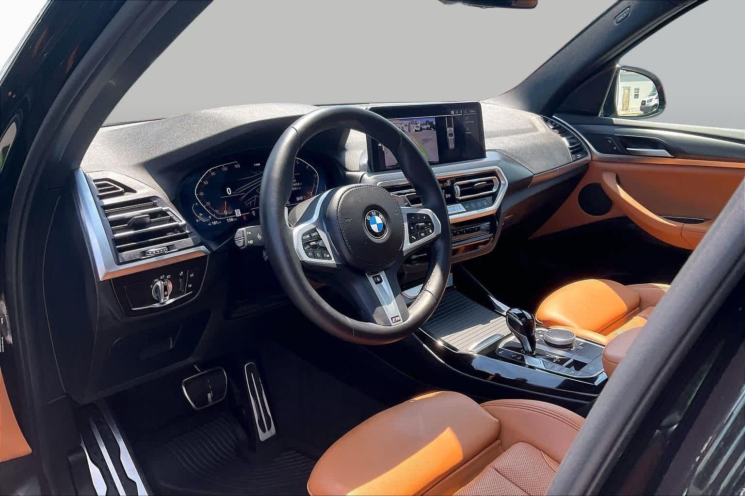 Used 2022 Black Sapphire Metallic BMW xDrive30i image 17