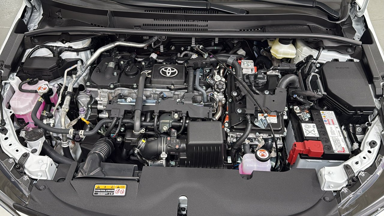New 2027 Wind Chill Pearl <sup>1</sup> Toyota  SE image 25