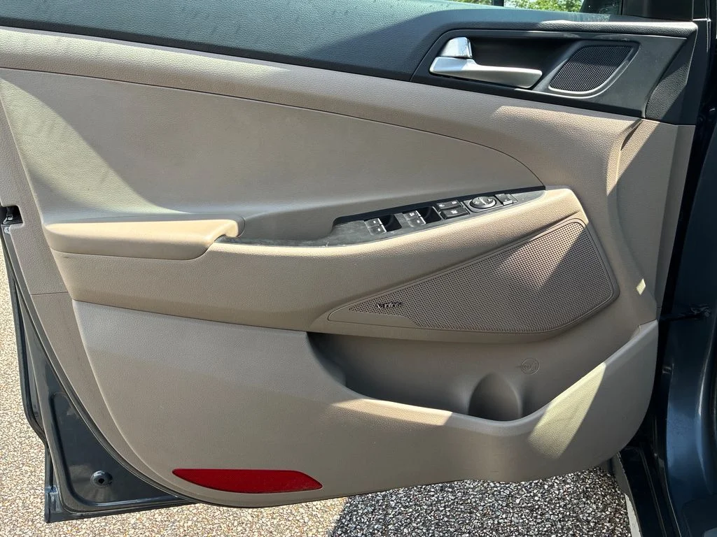 Used 2019 Blue Hyundai Ultimate image 27
