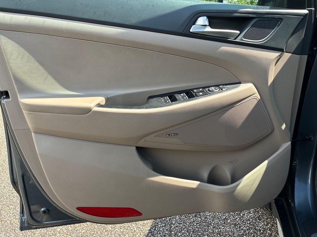 Used 2019 Blue Hyundai Ultimate image 27