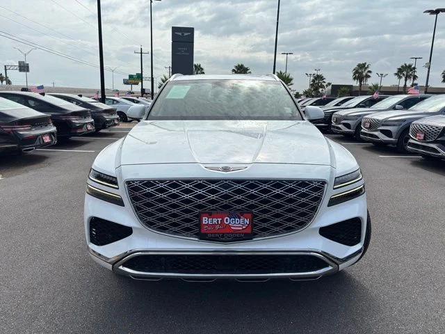 Used 2025 White Genesis 3.5T Advanced image 2