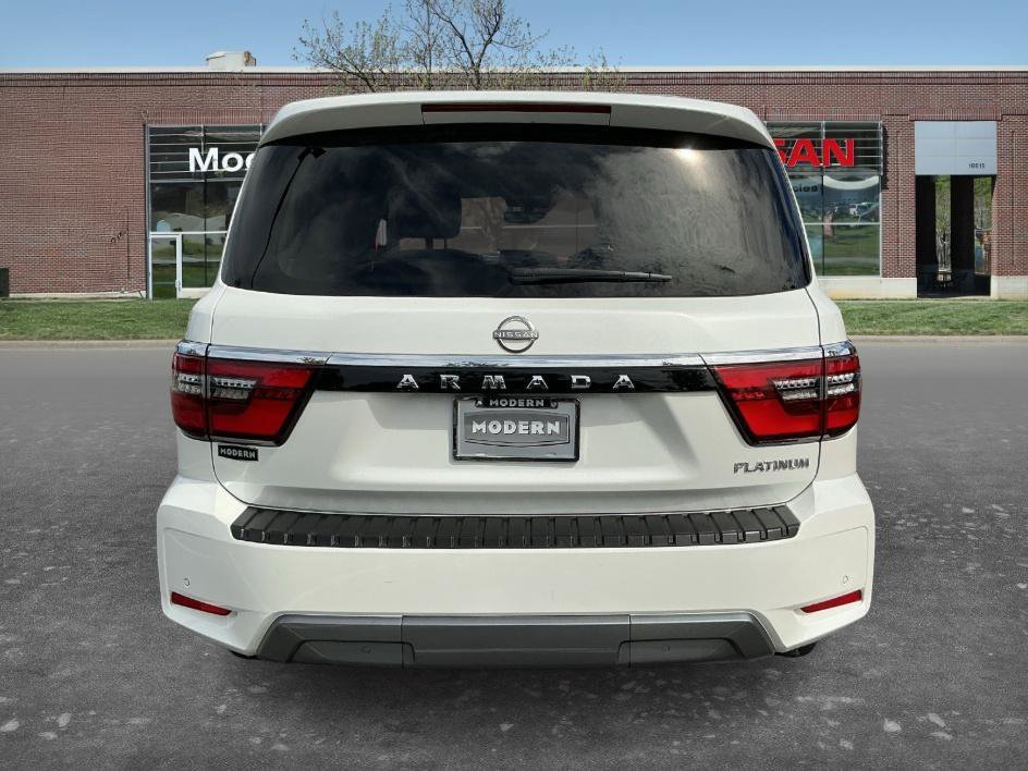 Used 2023 Aspen White Tricoat Nissan Platinum image 3