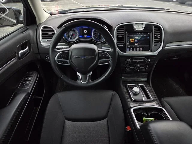 Used 2022 Black Chrysler Touring image 10