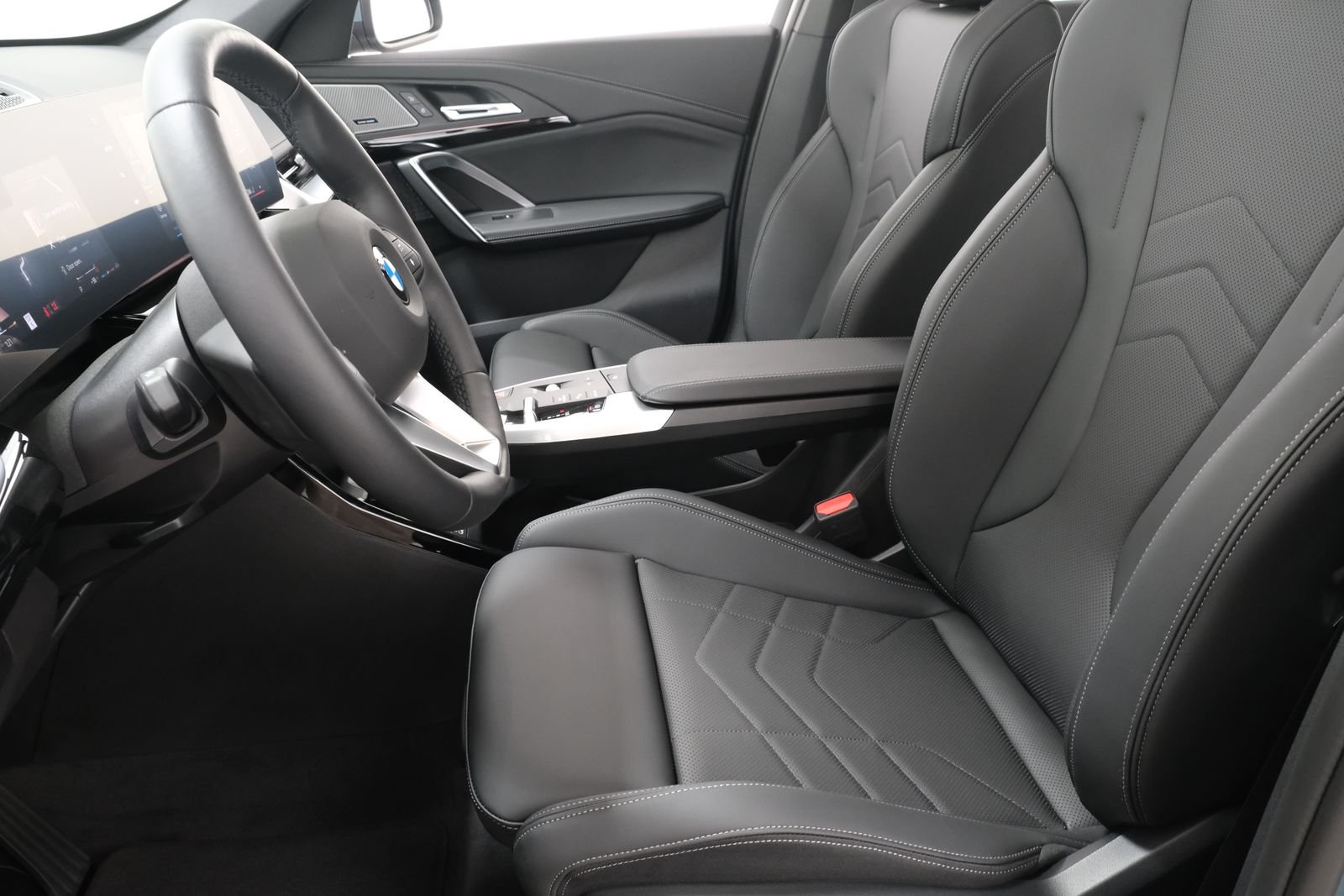 New 2027 Cape York Green Metallic BMW xDrive28i image 31