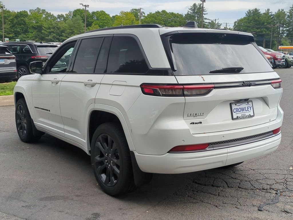 New 2026 Bright White Clear-Coat Exterior Paint Jeep Limited Reserve image 5