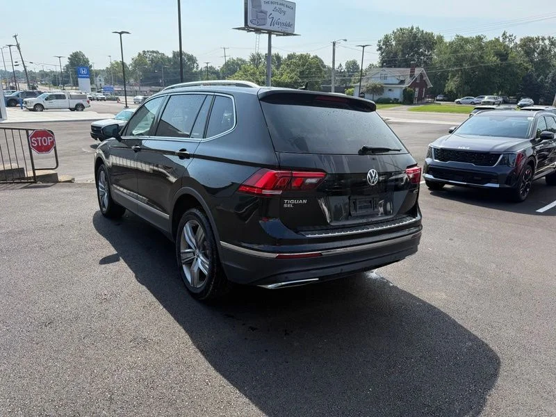Used 2021 Black Volkswagen 2.0T SEL image 6