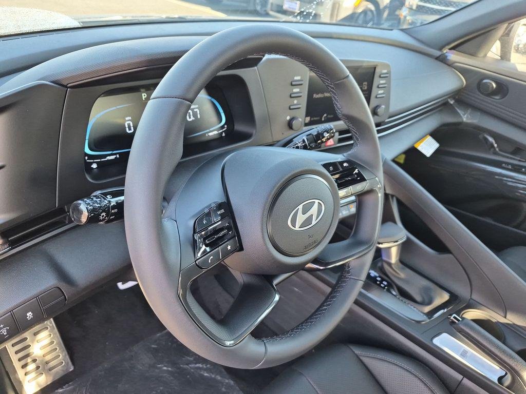New 2026 Gray Hyundai SEL Sport Plus image 18