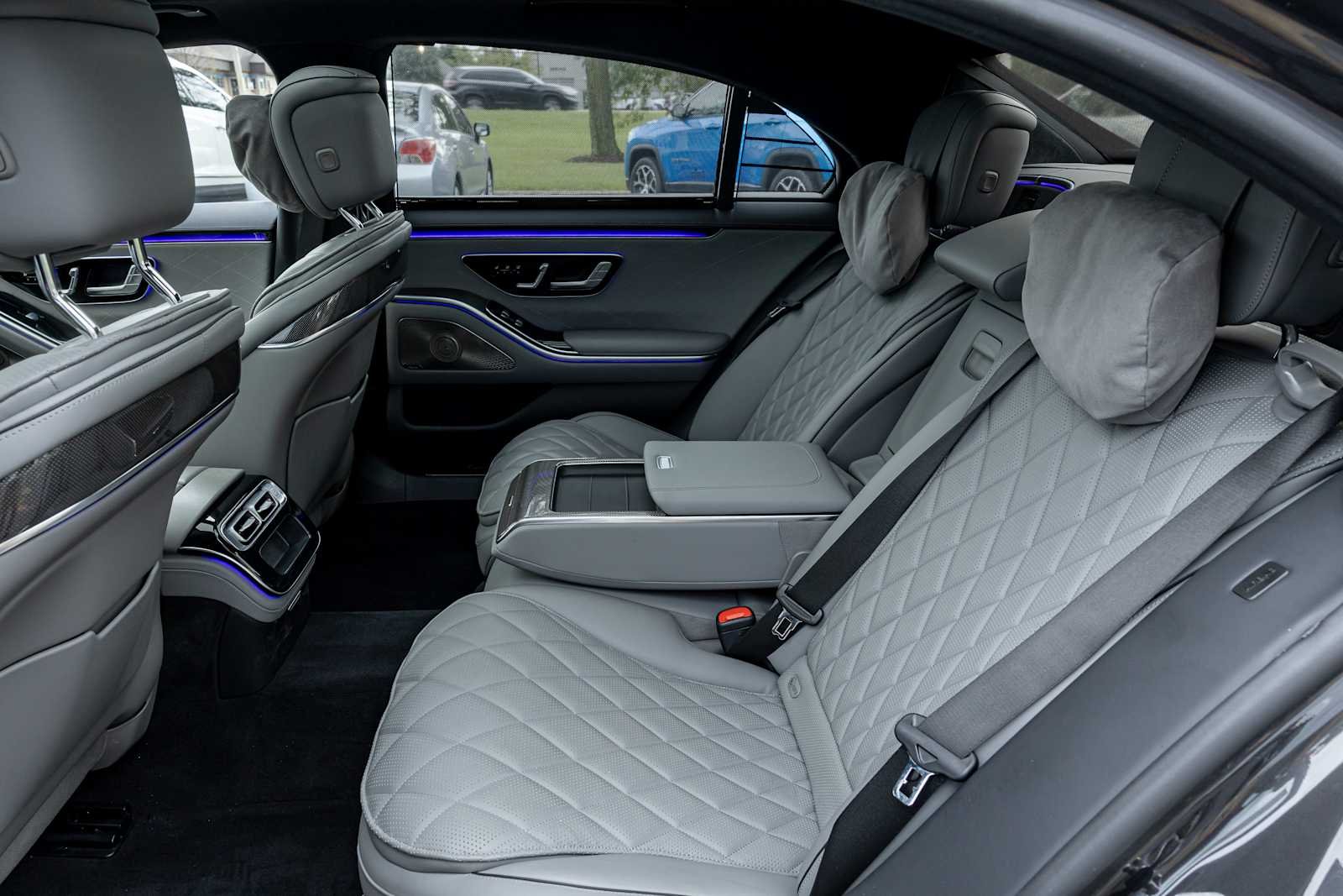 Used 2023 Graphite Grey Mercedes-Benz S 580 image 30