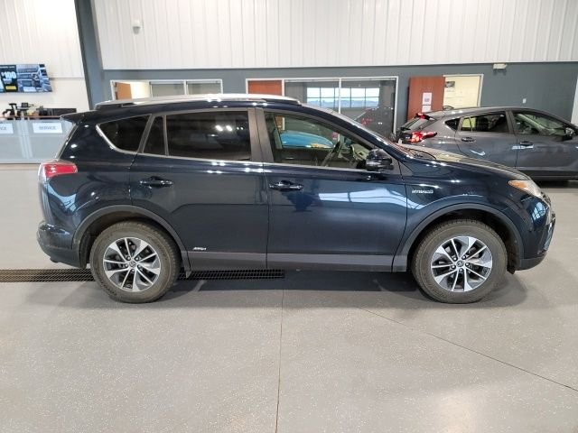 Used 2018 Aqua Toyota XLE image 8