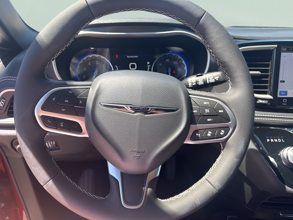 New 2026 Red Hot Pearl-Coat Exterior Paint Chrysler Select image 9