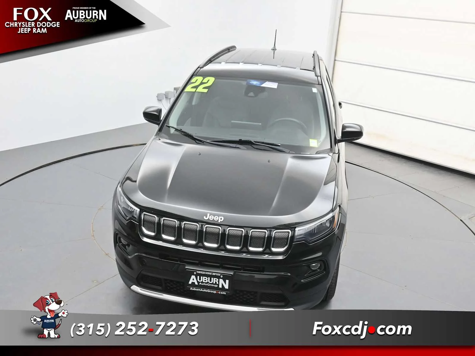 Used 2022 Diamond Black Crystal Pearlcoat Jeep Limited image 27
