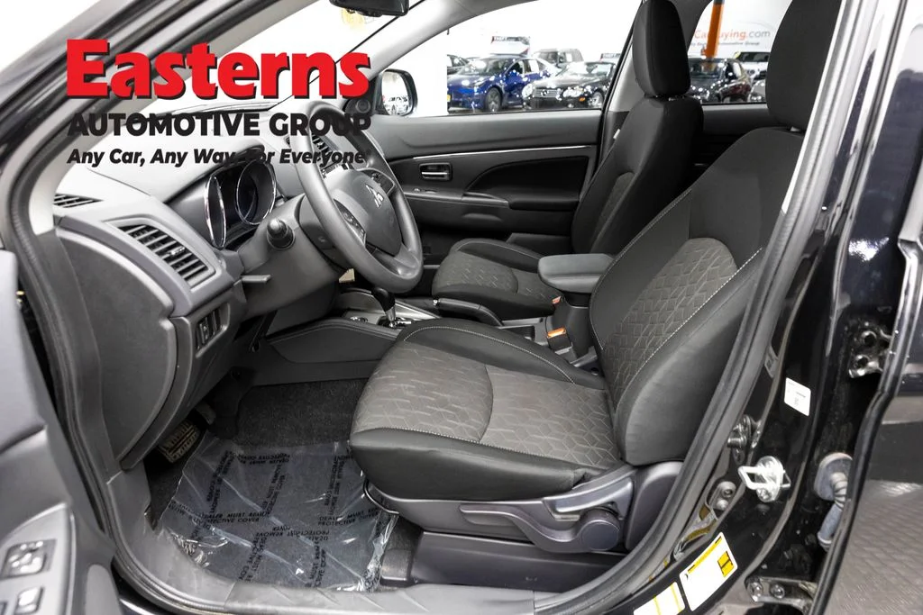 Used 2025 Black Mitsubishi 2.0 ES image 14