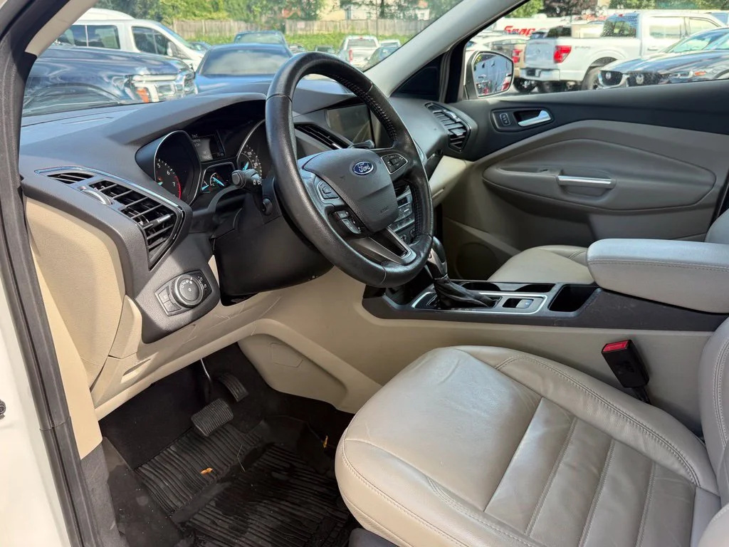 Certified Used 2019 White Platinum Clearcoat Metallic Ford Titanium image 18