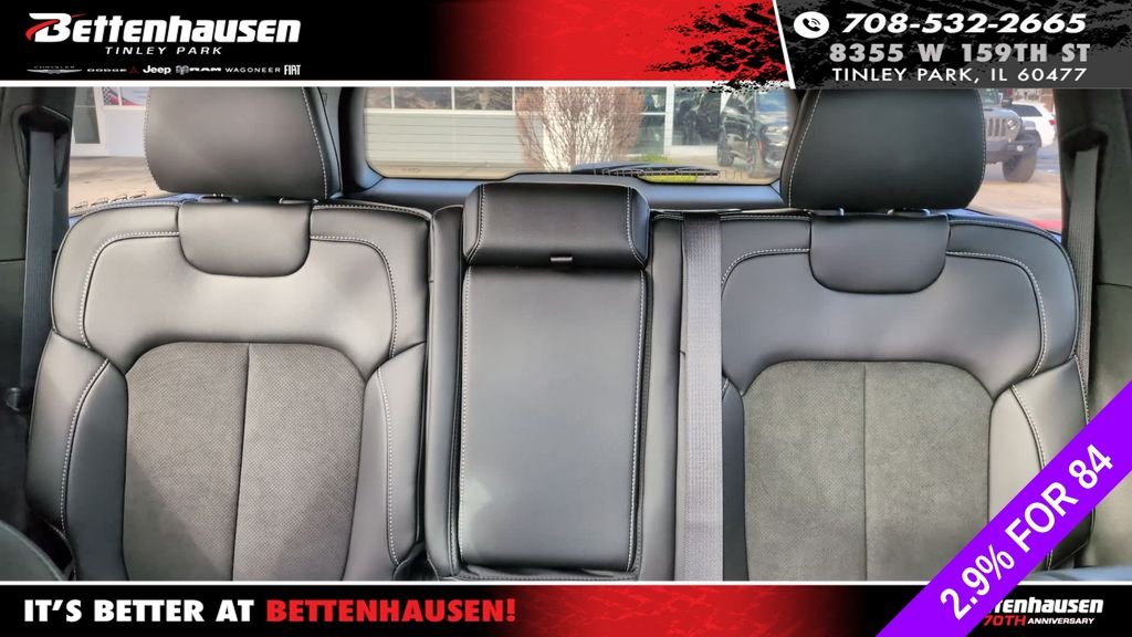 New 2026 Baltic Gray Metallic Clear-Coat Exterior Paint Jeep Altitude image 25