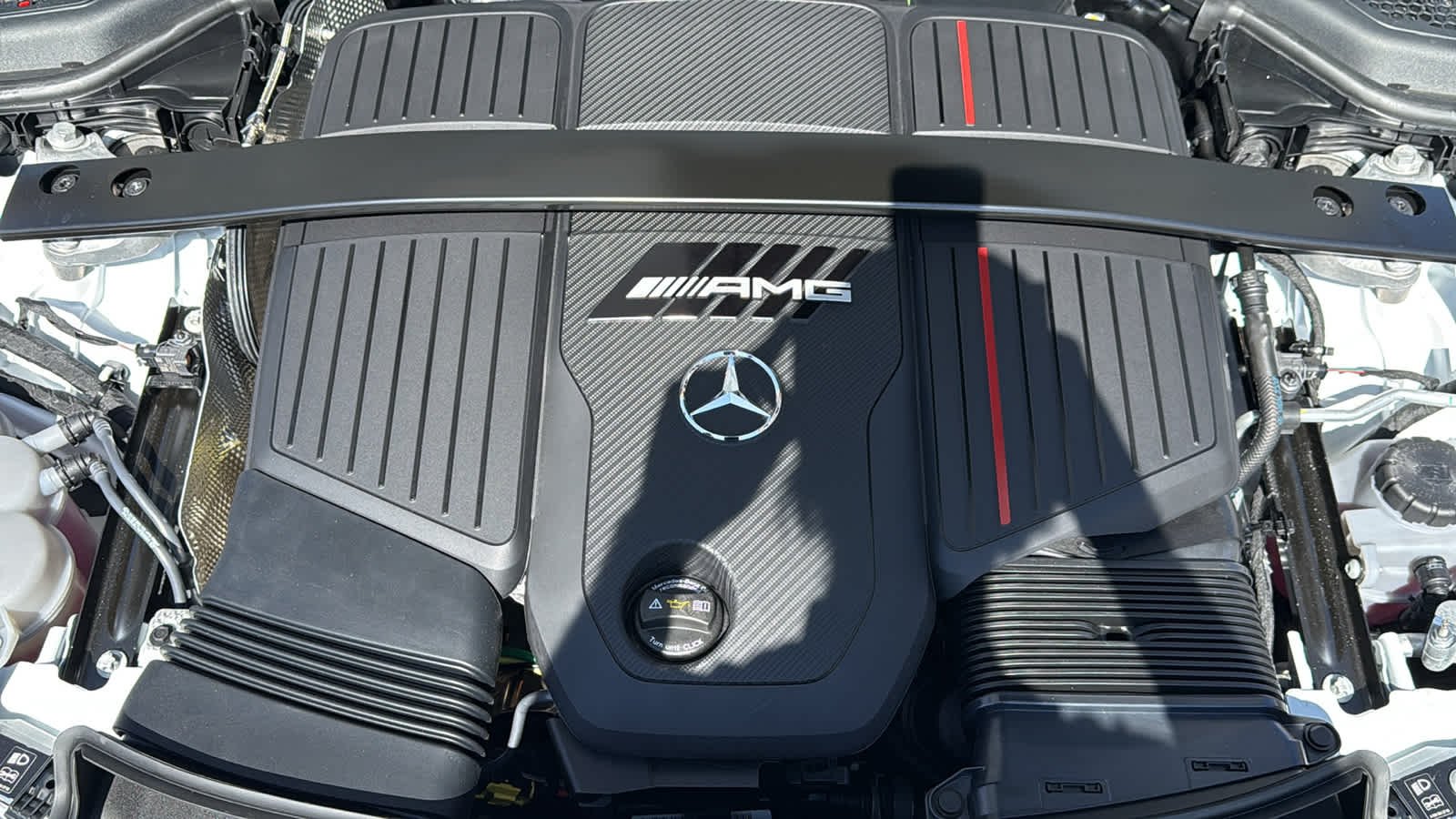 New 2026 MANUFAKTUR Moonlight White Magno Mercedes-Benz AMG® E 53 E image 13