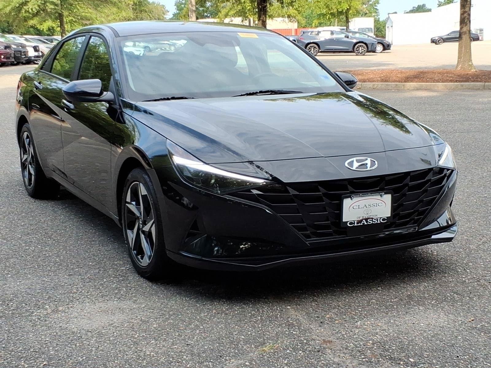 Used 2023 Onyx Black Hyundai SEL image 6