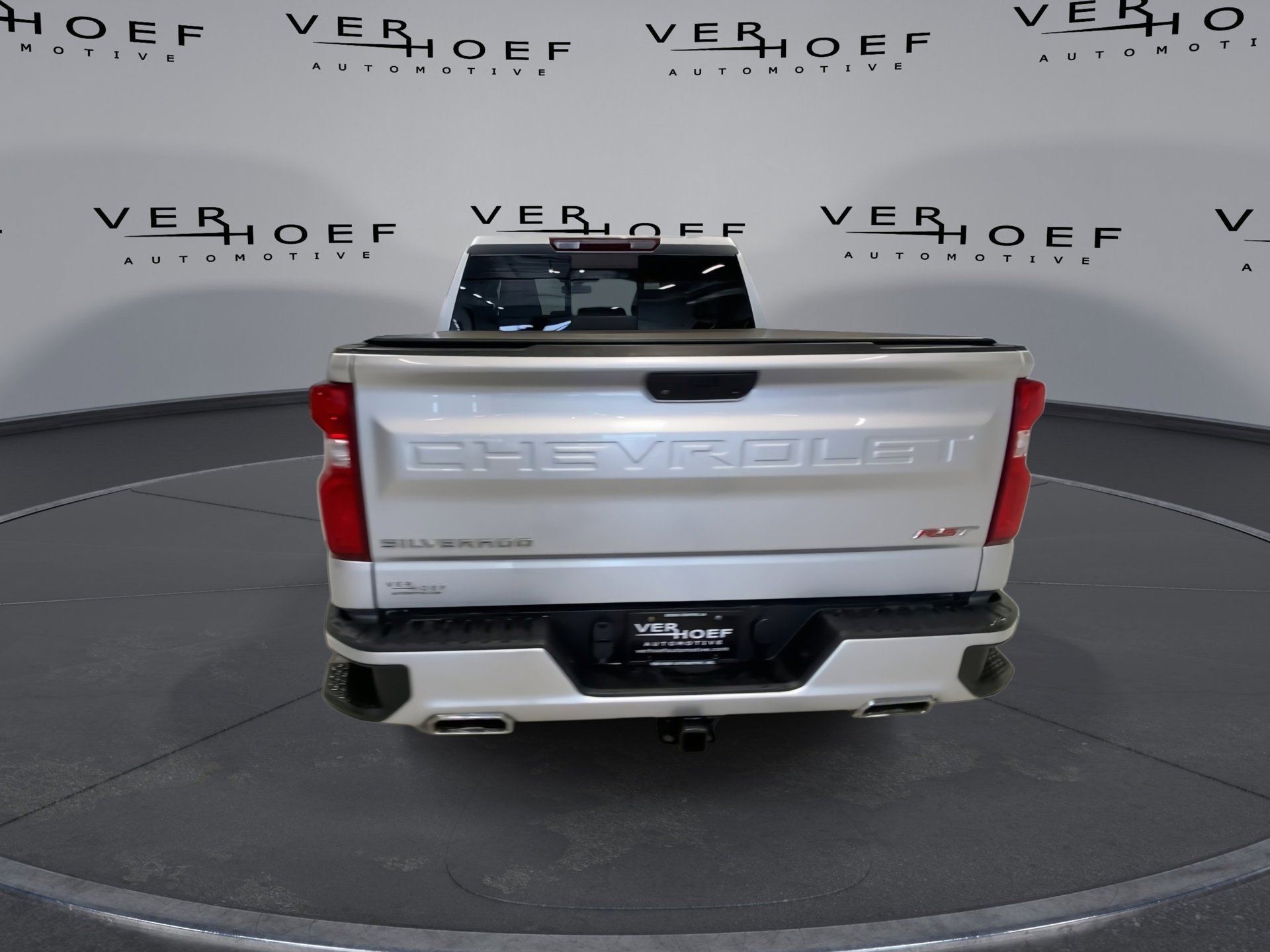Used 2021 Silver Ice Metallic Chevrolet RST image 7
