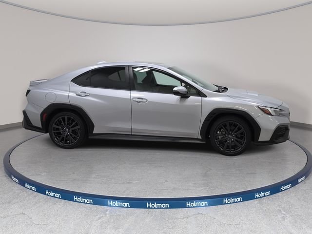 Used 2023 Ice Silver Metallic Subaru Limited image 5